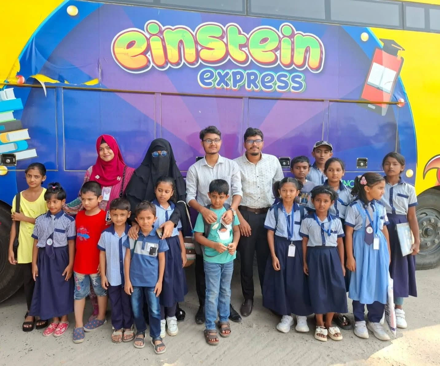 Children and Volunteers at GSTU Science Fest